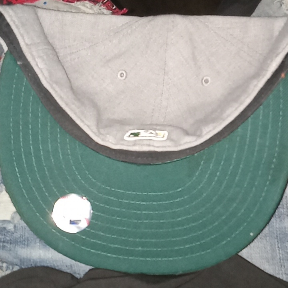 Hat - Picture 2 of 3